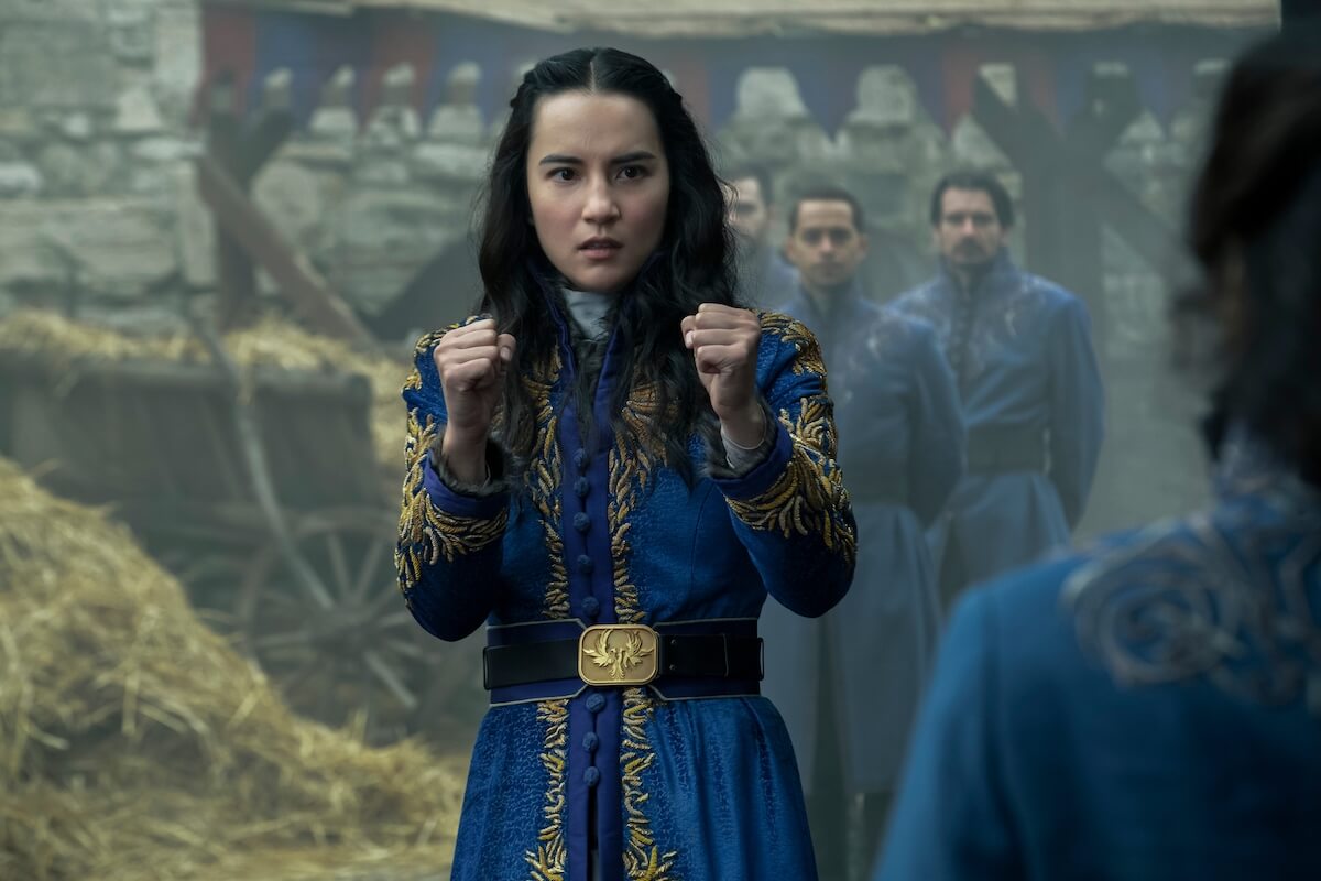 Tenebre e Ossa, da oggi su Netflix una nuova serie fantasy queer - trailer e sinossi - SAB Unit 00553RC - Gay.it