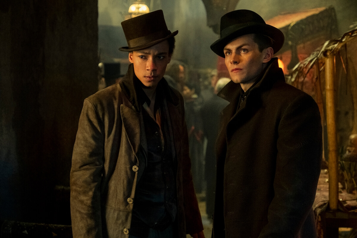 Tenebre e Ossa, da oggi su Netflix una nuova serie fantasy queer - trailer e sinossi - SAB Unit 00643RC - Gay.it