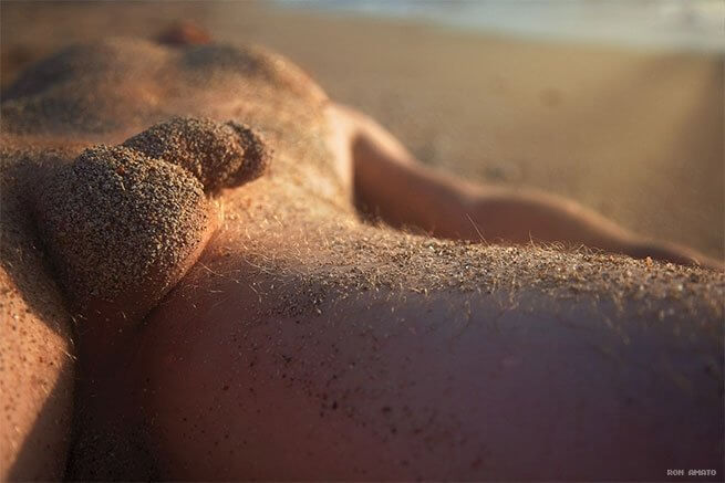 Nudo maschile, gay e naturismo: 30 fotografie hot di Ron Amato - fotografia nudo maschile lancepisello - Gay.it
