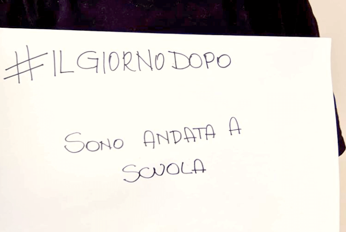 #IlGiornoDopo lo stupro, è virale l’hashtag che replica a Beppe Grillo