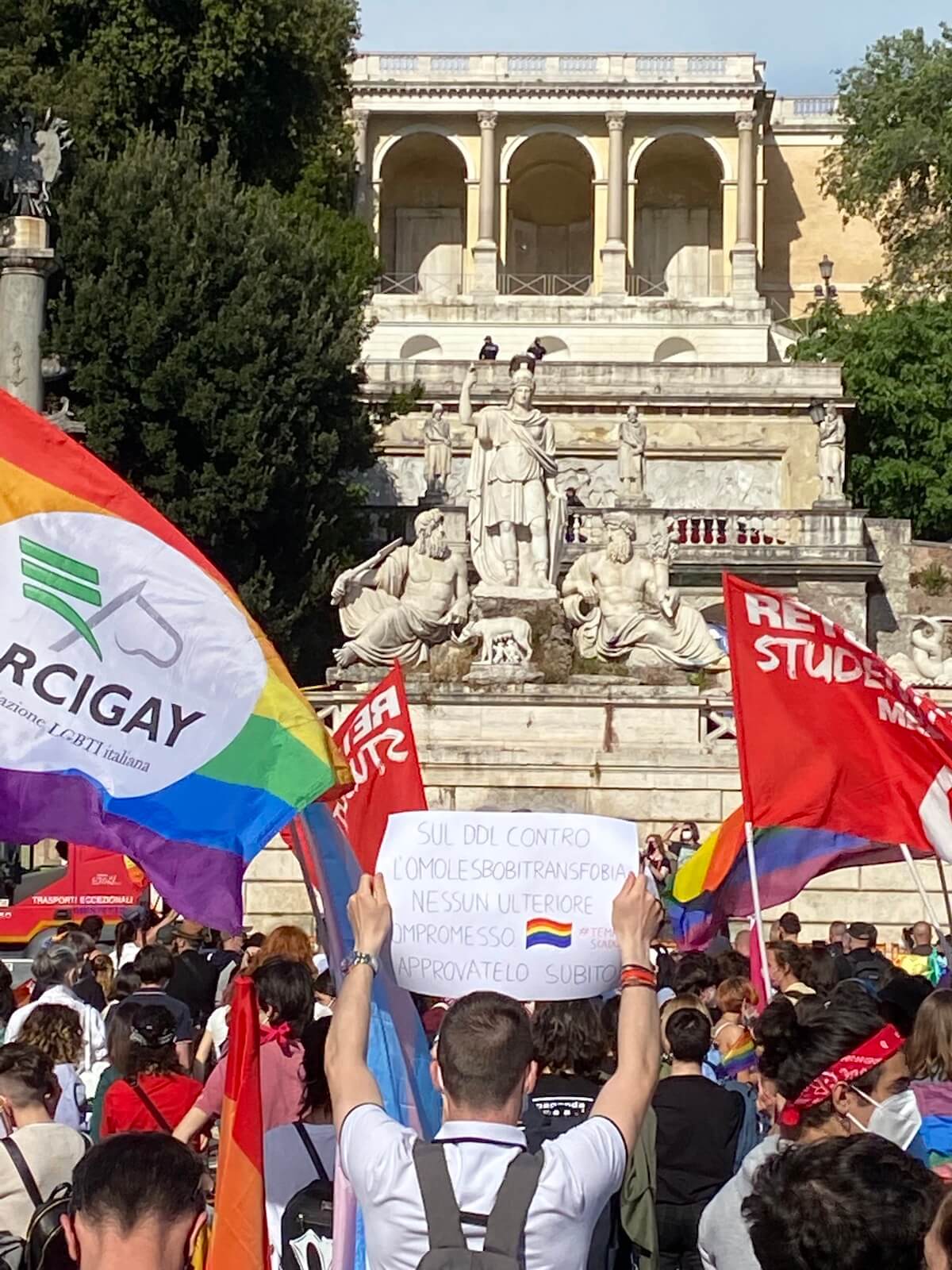 DDL Zan, migliaia di persone in piazza a Roma