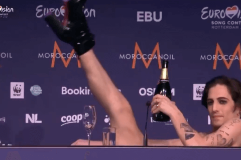 Eurovision 2021: Damiano dei Måneskin, accusato di aver usato droghe, smonta le fake news - Maneskin 1 - Gay.it