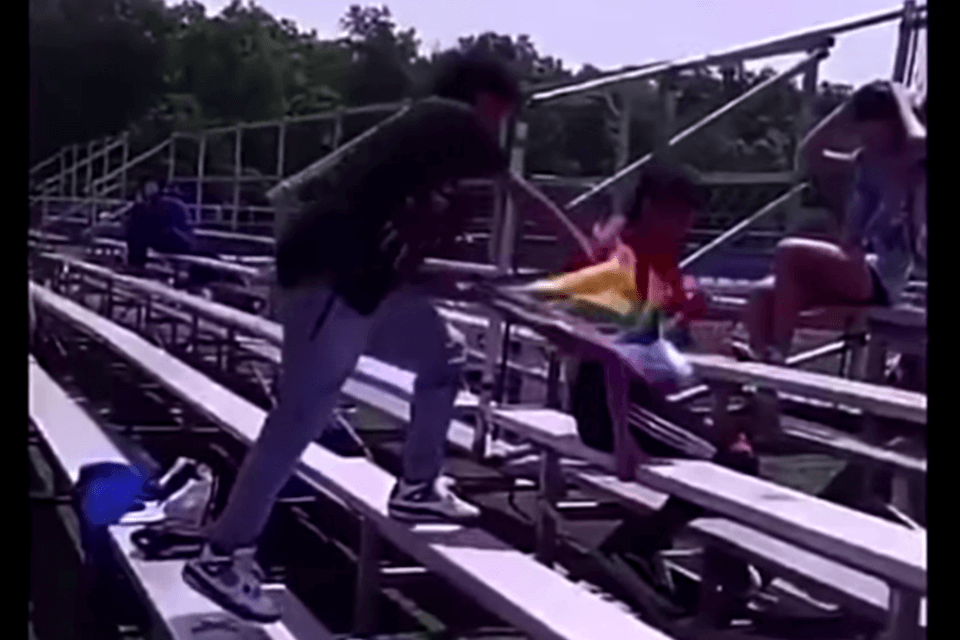 14enne brutalmente aggredito a scuola perché aveva una bandiera arcobaleno - il video - Tristen Torrez video - Gay.it