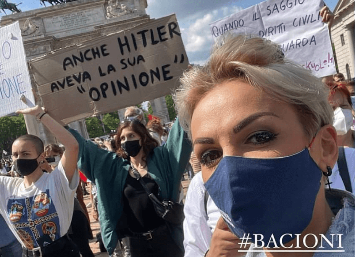 Francesca Pascale attacca Vaticano e Forza Italia: ‘Mi sbattezzo, Chiesa omofoba mi ha deluso’