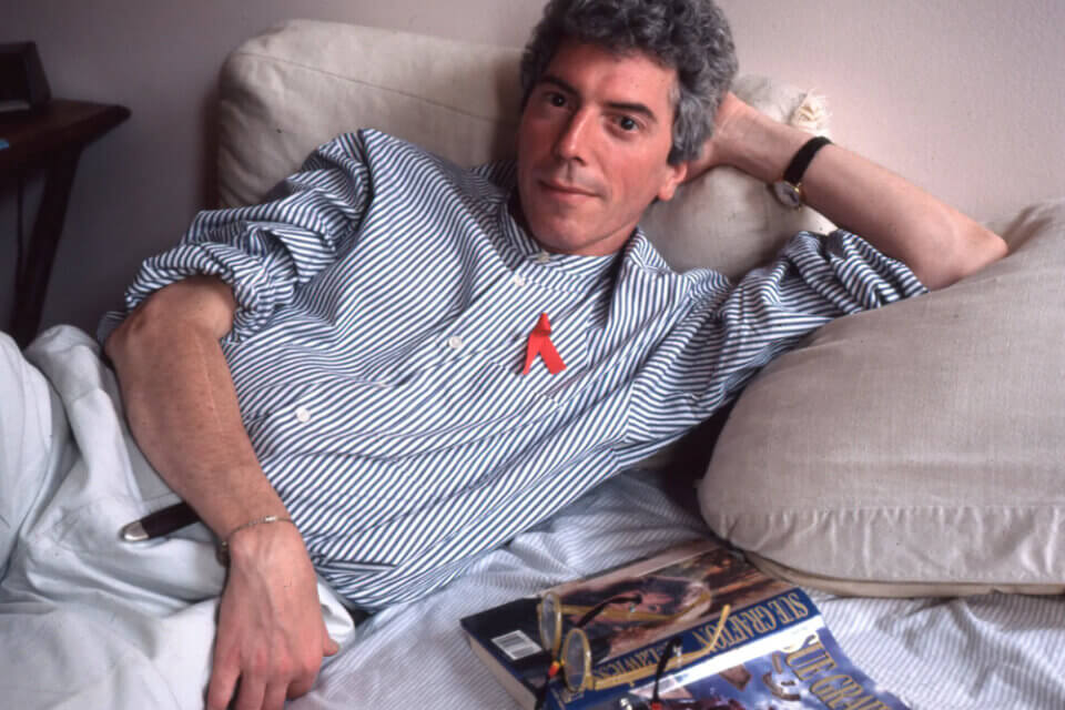 Addio a Patrick O’Connell, attivista LGBT e creatore del simbolo della lotta all’AIDS