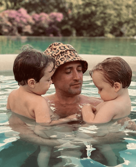 L'attore Paulo Gustavo stroncato dal Covid-19: lascia il marito e due figli - paulo gustavo bambini - Gay.it
