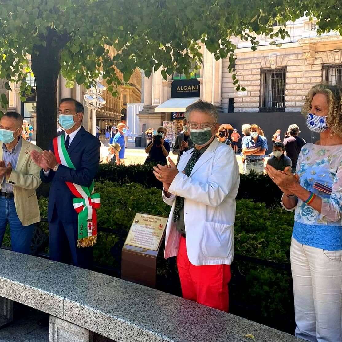 Milano, inaugurata targa in memoria di Gianni Delle Foglie e Ivan Dragoni, pionieri delle unioni civili - 132040467 344605727028661 5937625916468433178 n - Gay.it