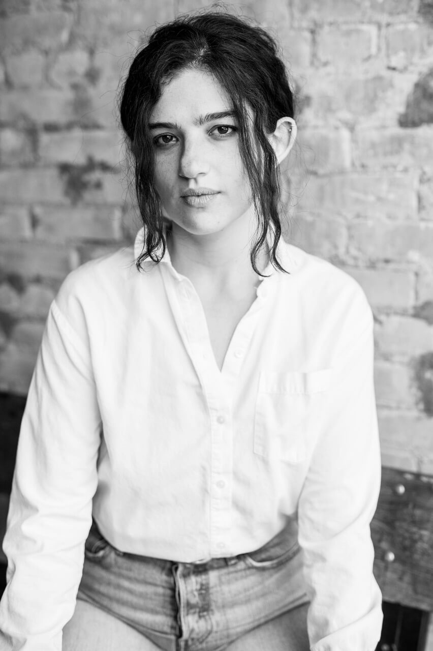 Emma Seligman ha diretto il film Shiva Baby, disponibile in streaming su MUBI