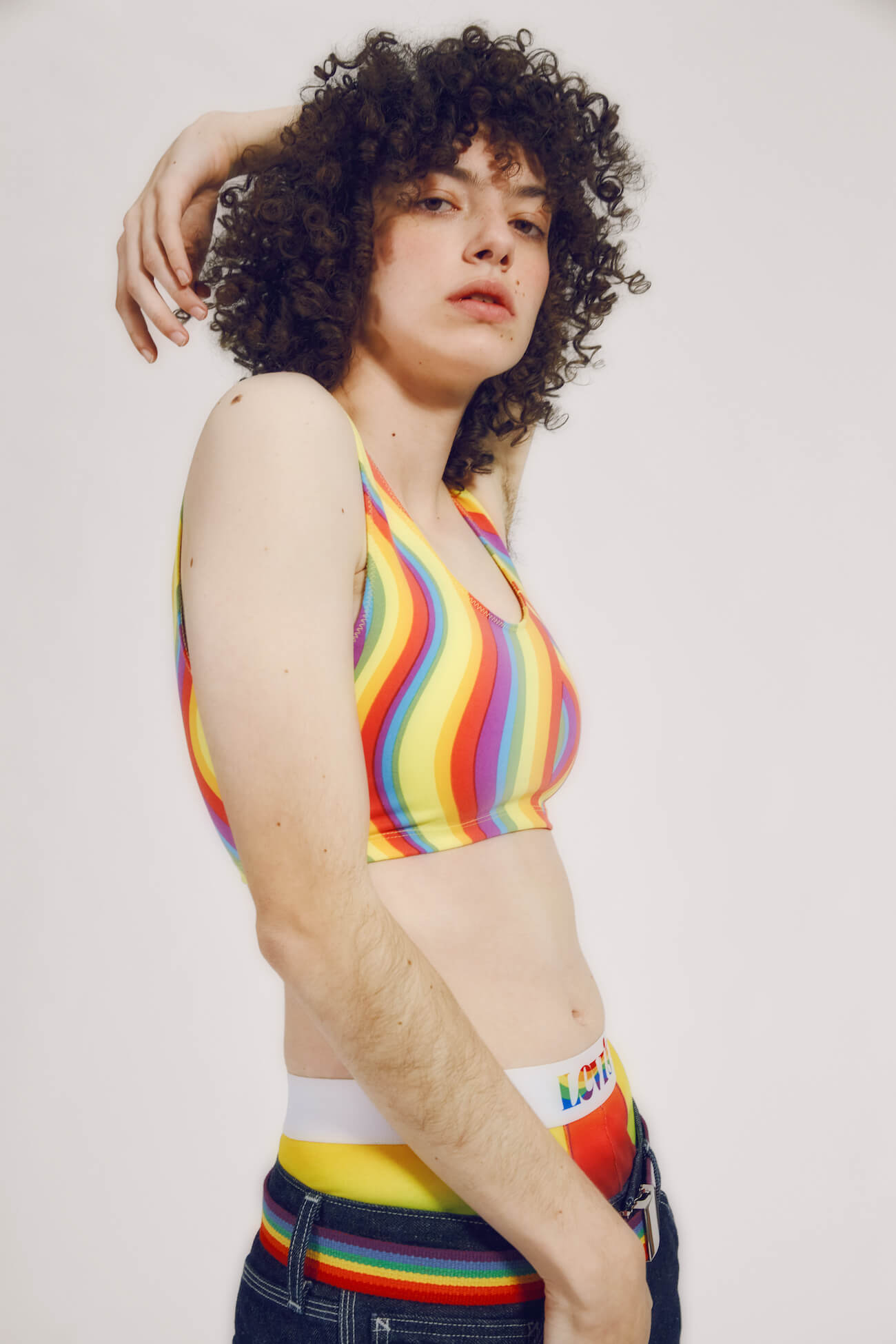 LEVIS_Pride_202121_H1_Pride_U_116_Sports-Bra_0099_RGB