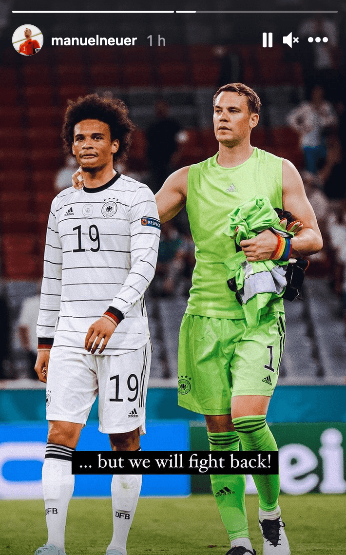 Euro 2020, Manuel Neuer in campo con la fascia arcobaleno per dire basta all'omotransfobia - Manuel Neuer arcobaleno - Gay.it