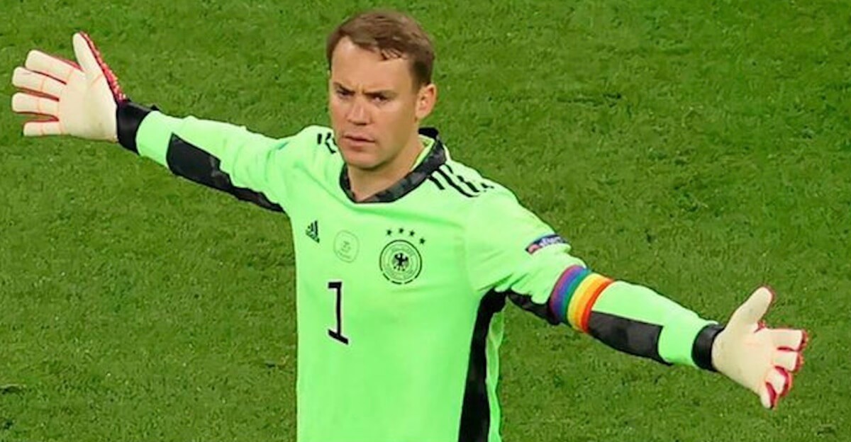 I 10 alleati LGBTQ+ internazionali del 2021 - Manuel Neuer rainbow - Gay.it