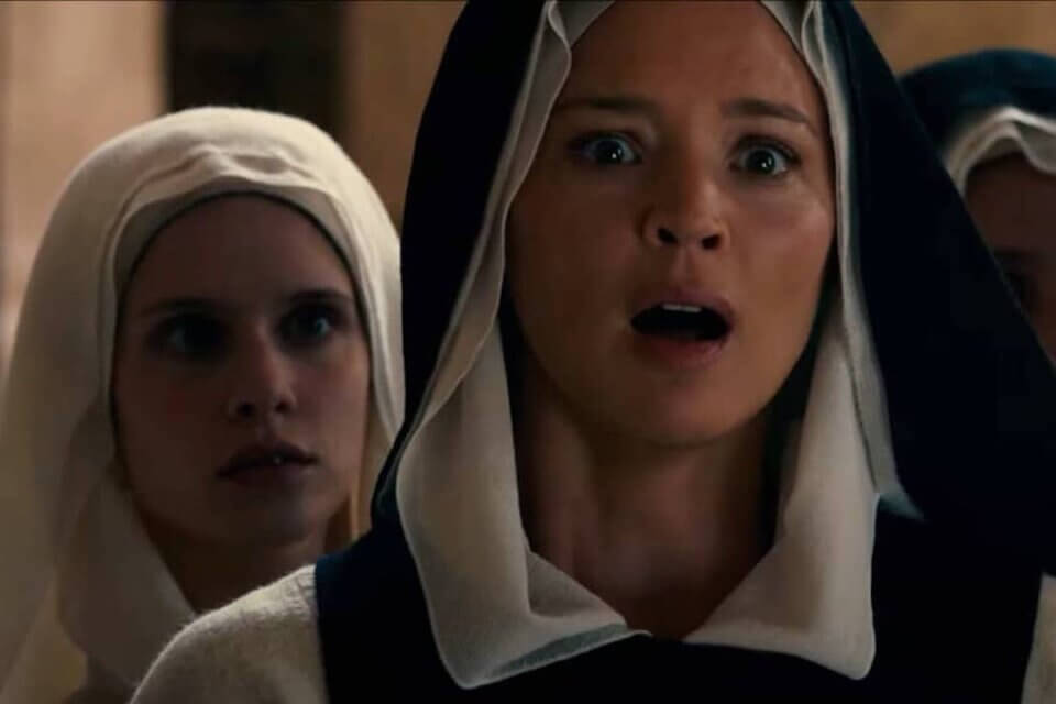 Cannes 2021, le suore lesbiche di Benedetta sono ‘blasfeme’? La replica di Paul Verhoeven