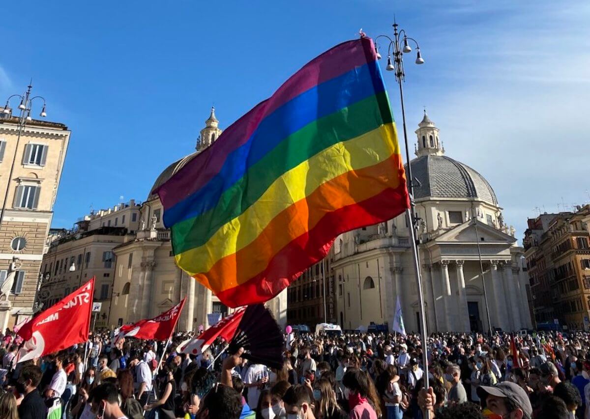 Rapporto tra religioni e omosessualità, un breve compendio - DDL Zan chiesa - Gay.it