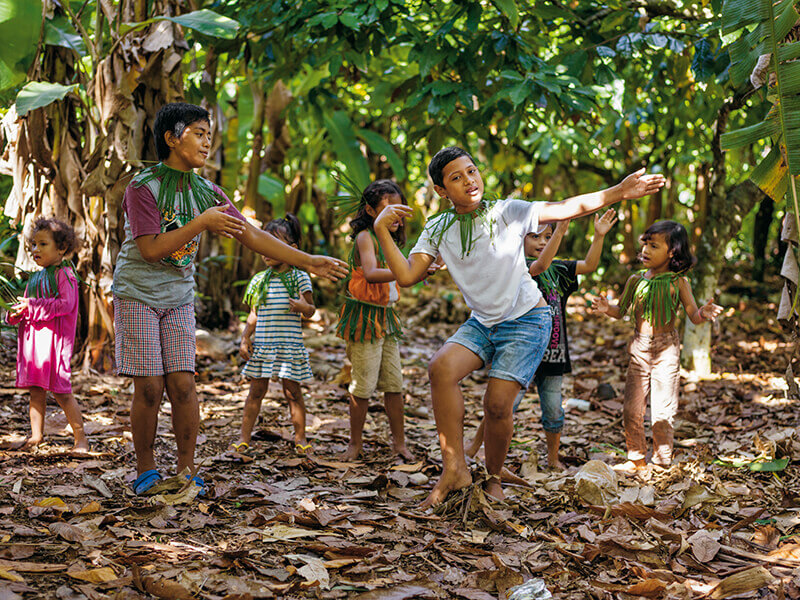 10 culture del mondo che contemplano e onorano il genere non binario