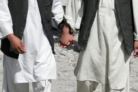 Afghanistan, il grido d'allarme degli afgani LGBT: "I talebani ci vogliono morti", il report - 160711 luongo afghanistan gay tease chdlwn - Gay.it