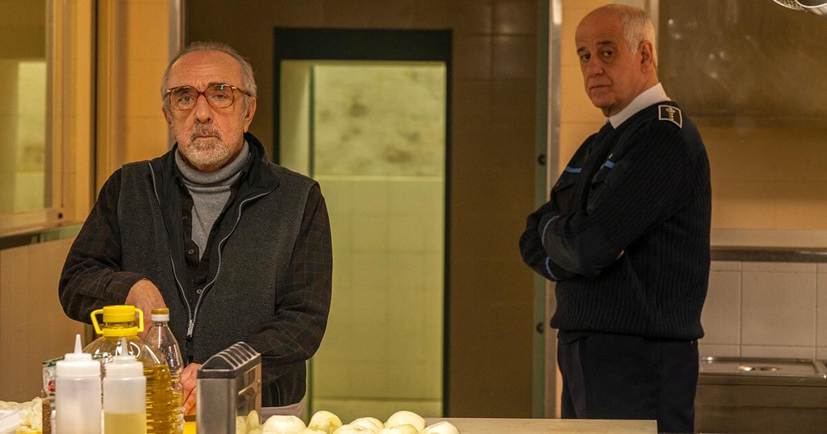 Queer Lion 2021, ecco tutti i film a tematica LGBT alla 78. Mostra del Cinema di Venezia - ARIAFERMA Di Costanzo phGianni Fiorito - Gay.it