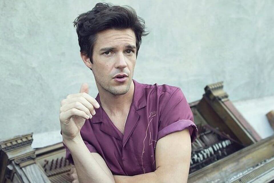 Brandon Flowers dei The Killers annuncia canzone su un adolescente gay che pensa al suicidio