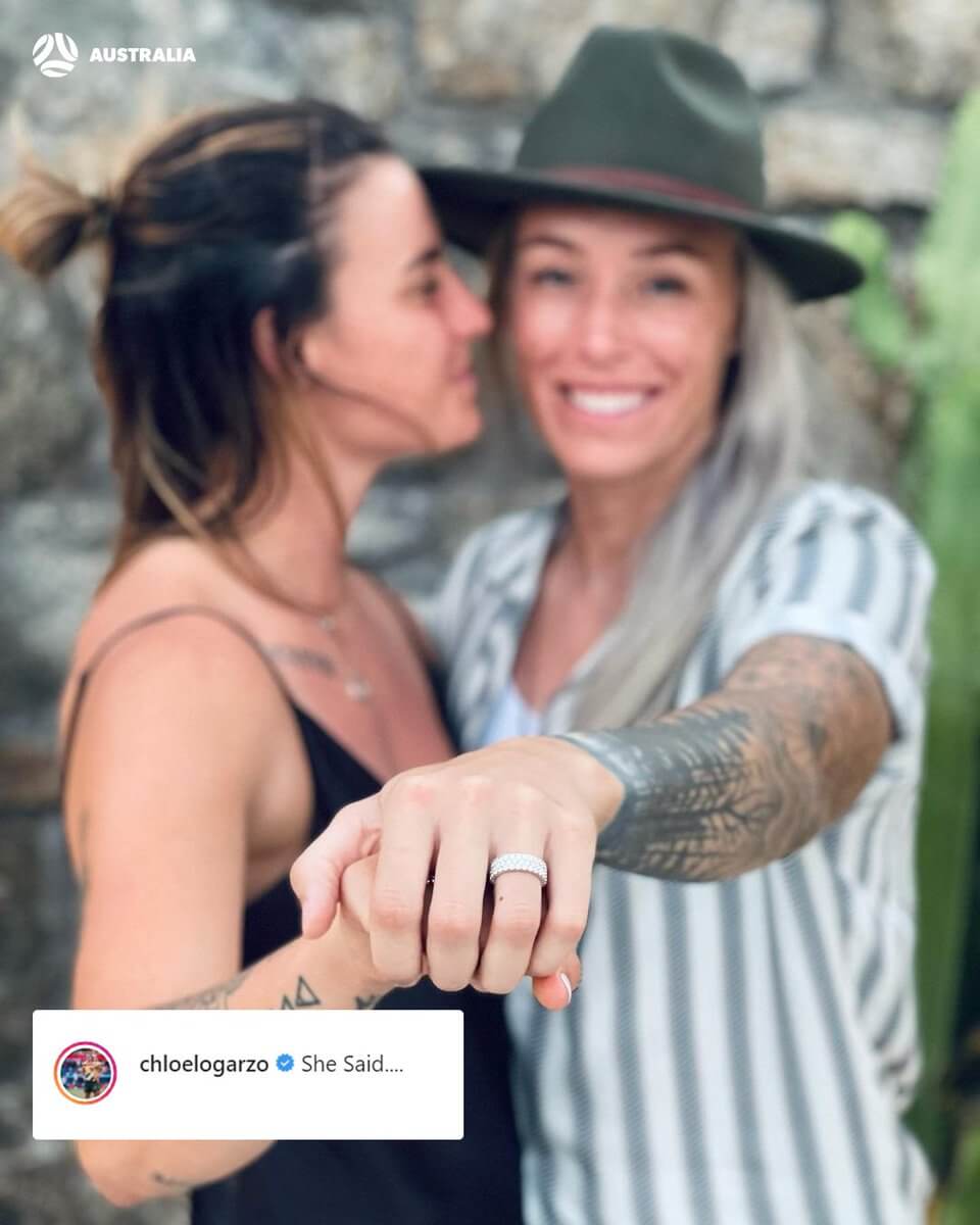 La calciatrice olimpica Chloe Logarzo sposa l'ex compagna di squadra McKenzie Berryhill - E8eHLAsVIAAquSF - Gay.it