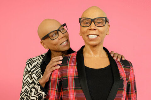 RuPaul statua di cera in abiti maschili al Madame Tussauds di Las Vegas - RuPaul statua di cera in abiti maschili al Madame Tussauds di Las Vegas - Gay.it