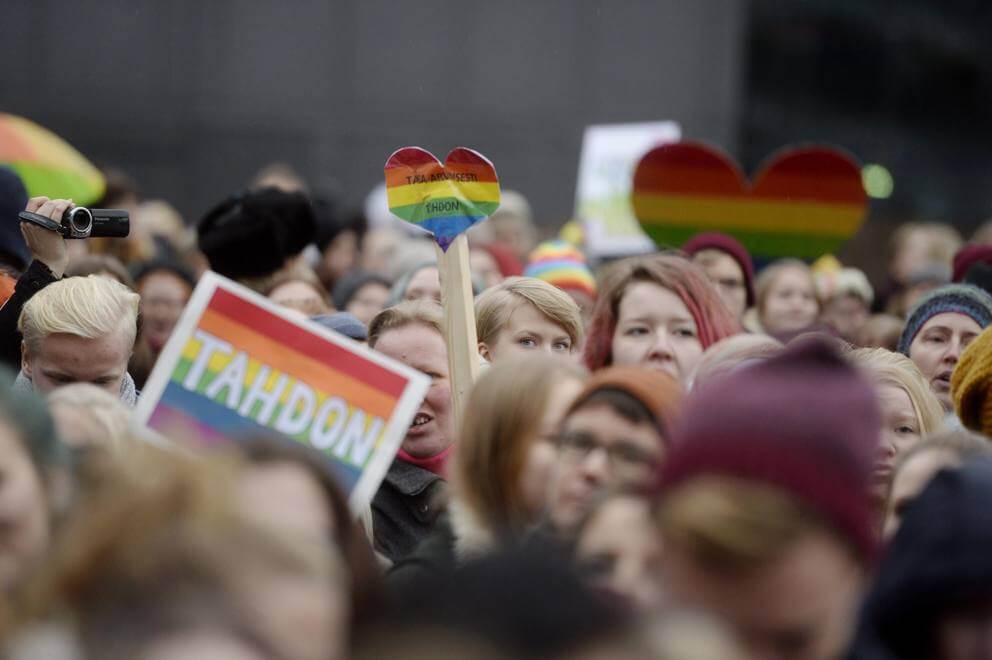 Boom di firme, la Finlandia vuole bandire le terapie di conversione
