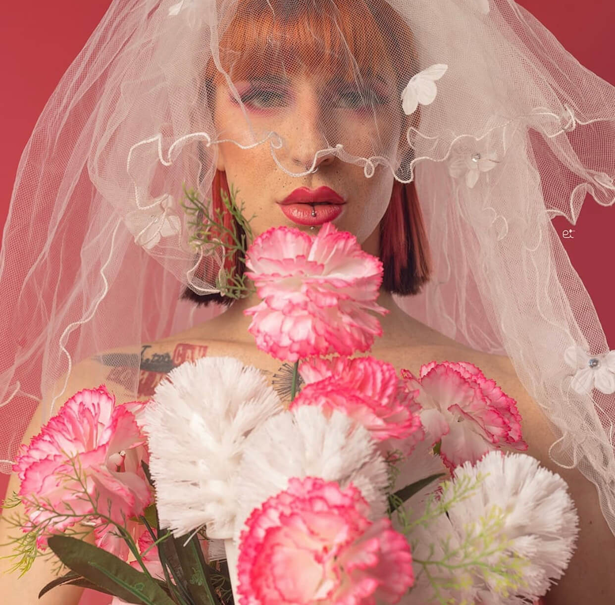 Daphne Bohémien: siate rumorose, fastidiose, riscrivete la storia, siate la rivoluzione. - image 6487327 1 - Gay.it