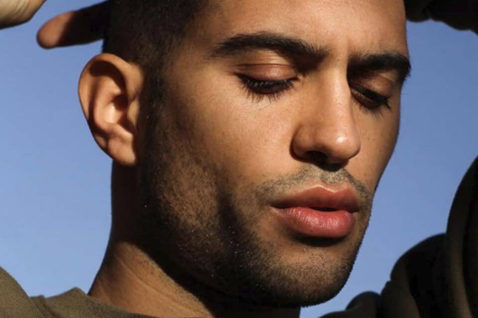 Mahmood torna sul DDL Zan: “Non mi identifico nella politica senza rispetto”