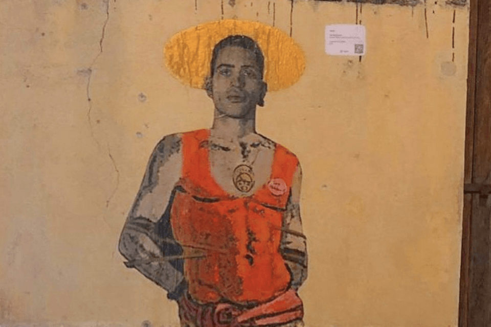 Mahmood è l'icona gay San Sebastiano per TvBoy - il murale a Taormina - Mahmood San Sebastiano - Gay.it