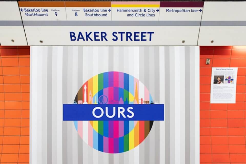 Londra, 10 nuovi loghi rainbow in 10 stazioni metro: "Qui puoi essere chi vuoi essere e amare chi vuoi amare" - TFL LGBTQ - Gay.it