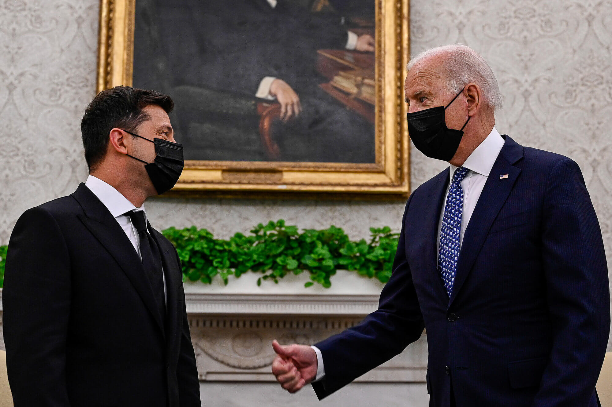 I 10 alleati LGBTQ+ internazionali del 2021 - Volodymyr Zelensky biden - Gay.it