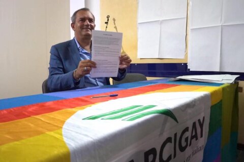 Calabria, Luigi de Magistris promette una "regione plurale, aperta, inclusiva e transgender" - de Magistris - Gay.it