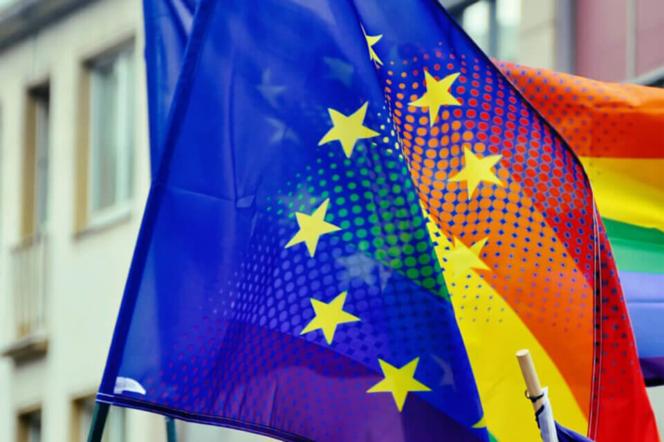 Europarlamento, sì alla risoluzione: "Tutti gli Stati Ue riconoscano le unioni LGBT" - eulgbtgayit - Gay.it