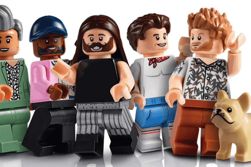 Queer Eye, i Fantastici 5 diventano personaggi LEGO - lego queereye 750x422 - Gay.it