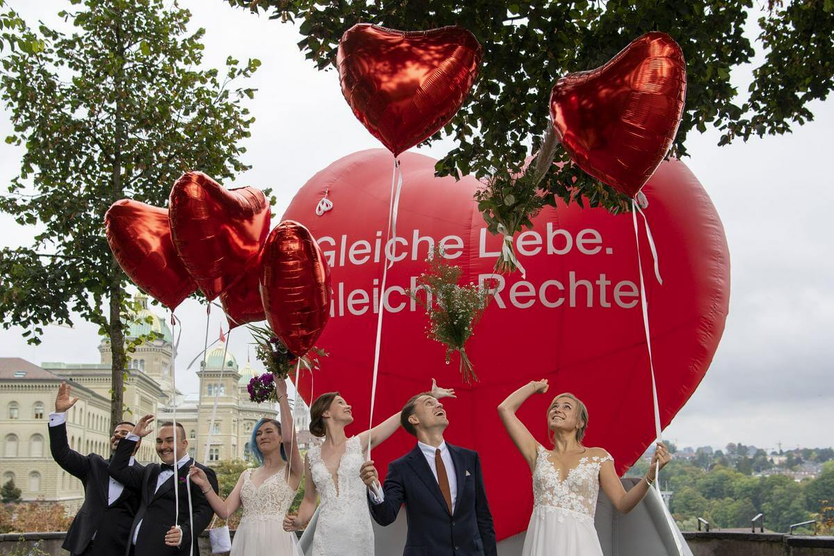 Svizzera, le reazioni dei politici italiani al referendum che ha ufficializzato il matrimonio egualitario