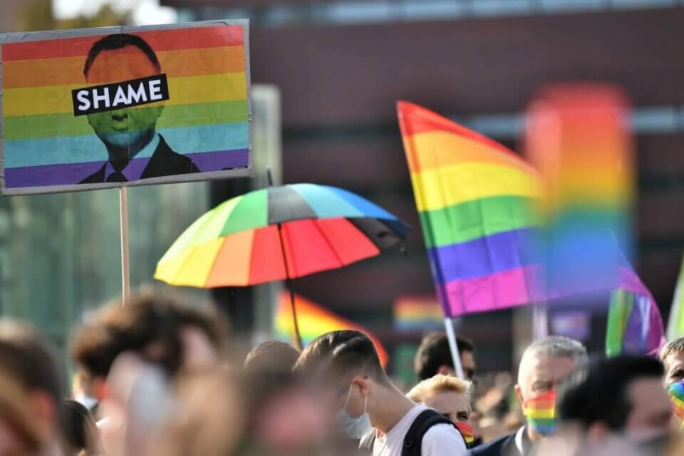 Polonia, altre regioni cancellano le "LGBT Free Zone" dopo le pressioni UE - polonia marcia gay - Gay.it