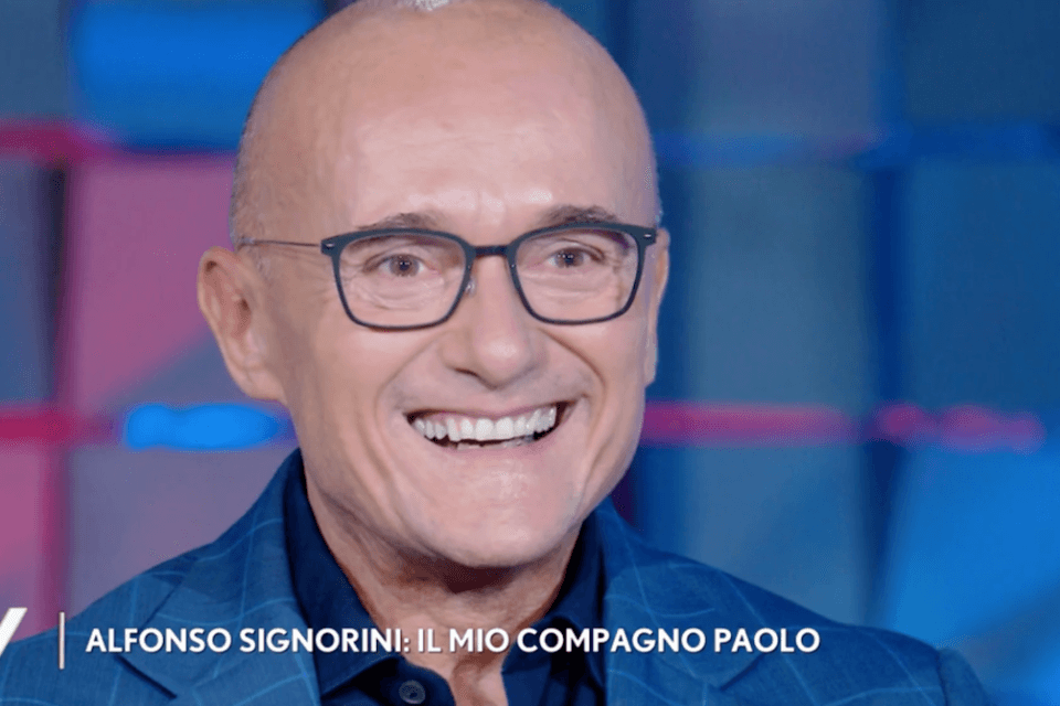 Alfonso Signorini: "Il mio compagno Paolo Galimberti, da 19 anni insieme" - Alfonso Signorini - Gay.it