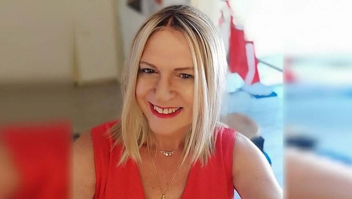 Ivrea, fa coming out in classe come professoressa transgender: “I ragazzi mi hanno capito”