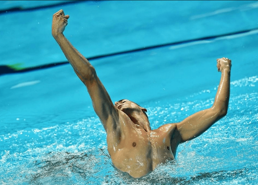 Giorgio Minisini, il campione azzurro del nuoto sincronizzato: “Le mie medaglie contro i pregiudizi” - Giorgio Minisini - Gay.it