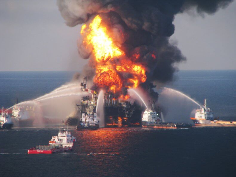 Disastro ambientale: fuoriuscita di petrolio al largo della California - deepwater horizon - Gay.it