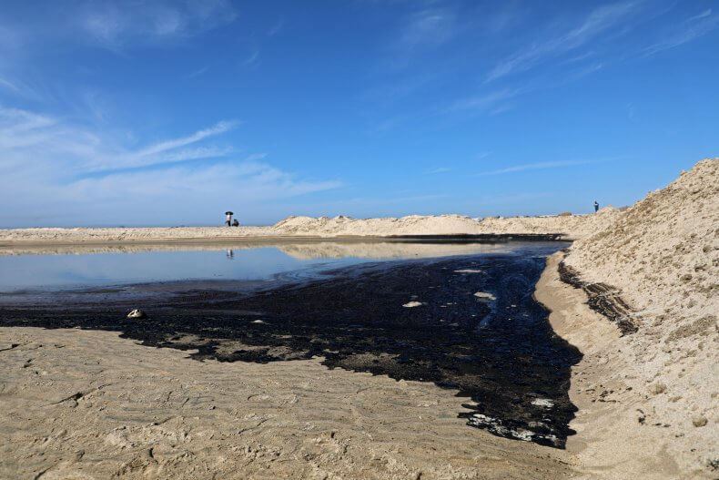 Disastro ambientale: fuoriuscita di petrolio al largo della California - oil spill 4 - Gay.it