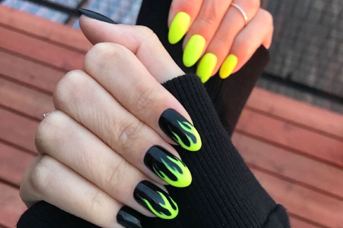 tendenze unghie 2021, Neon nails
