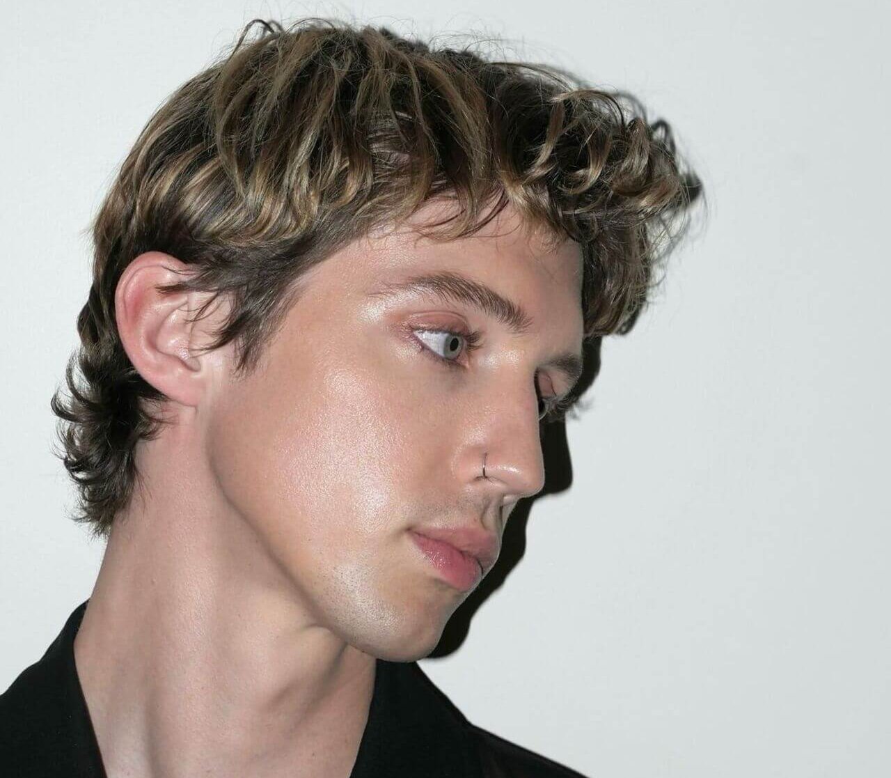 troye sivan, 30 coming out famosi