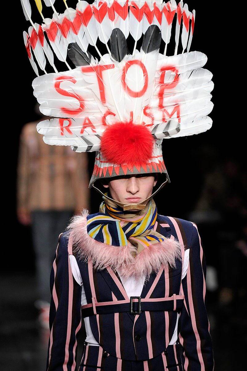 La moda è veramente inclusiva? - 54ae5e47d301c racism headdress v elv - Gay.it