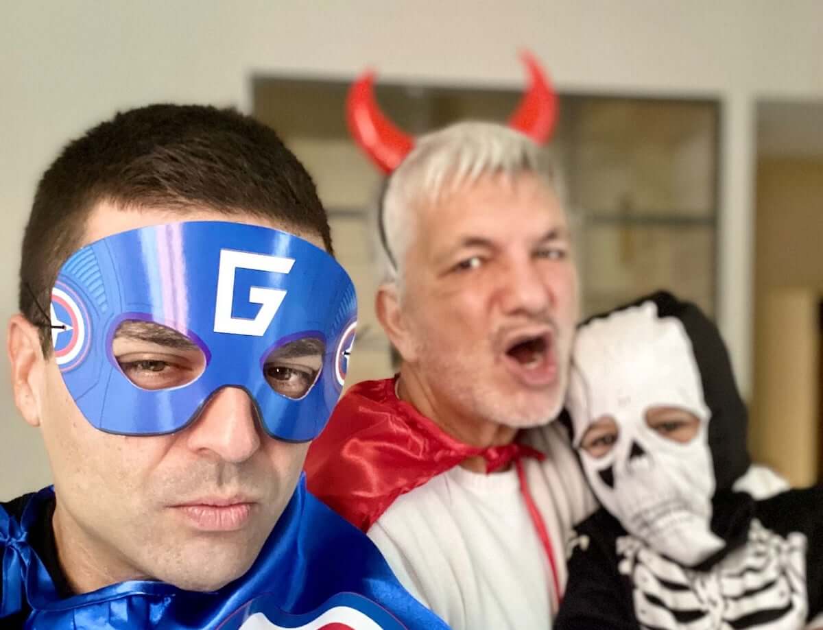 Halloween 2021, i costumi delle famiglie arcobaleno di Hollywood (e non solo). La gallery social