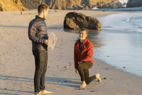 Specchi 3D al tramonto, la più romanticamente ingegnosa proposta di matrimonio dell'anno - Specchi 3D al tramonto - Gay.it