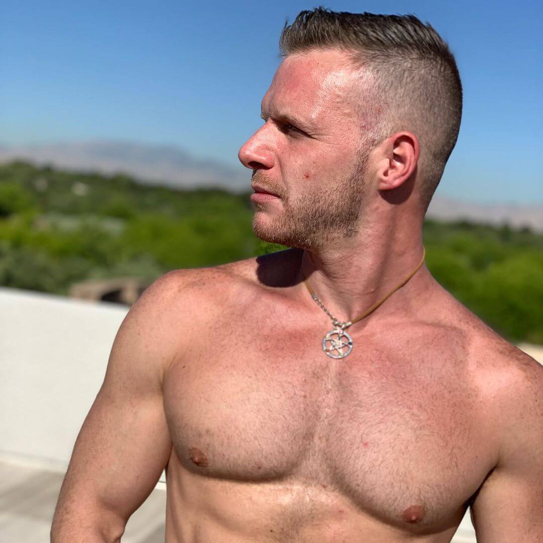 brian bonds, attori porno gay famosi 