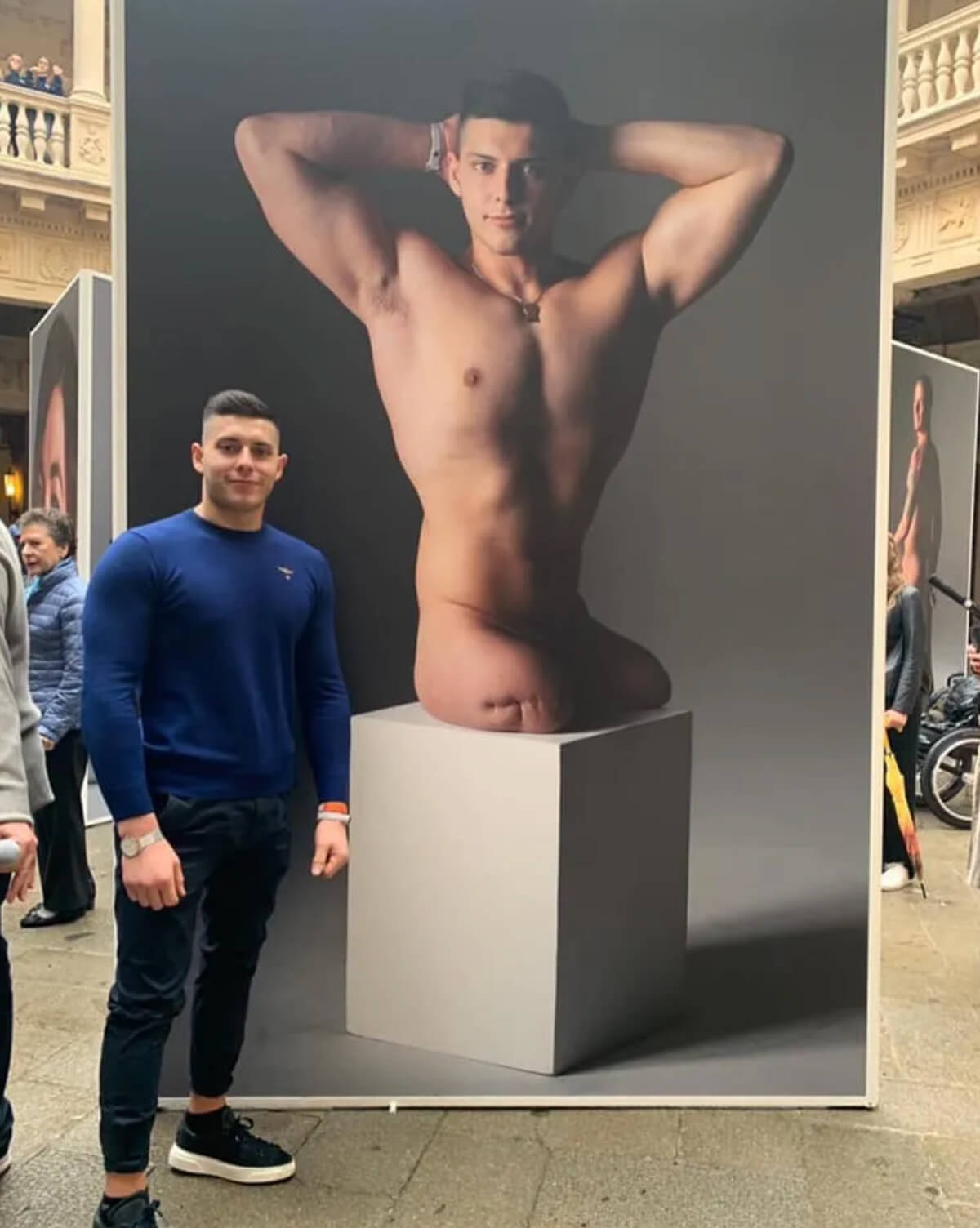 Donato Telesca - Oliviero Toscani - In Piedi -Gay.it