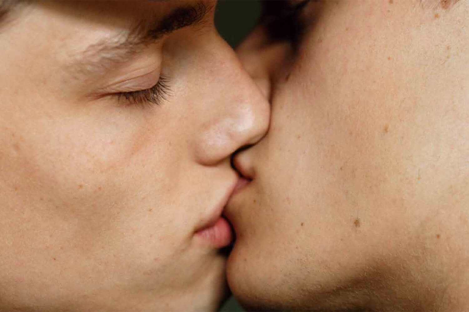 10 racconti erotici gay gratuiti, da leggere in poco tempo