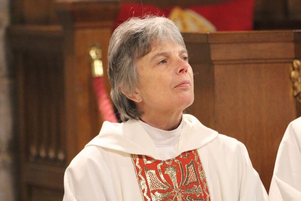 Regno Unito, la Chiesa del Galles potrebbe eleggere la prima donna lesbica come arcivescovo