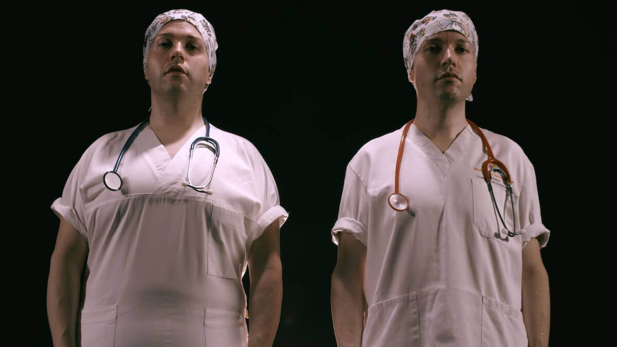 Sisters, su Discovery + arriva il docufilm sulle gemelle drag pugliesi