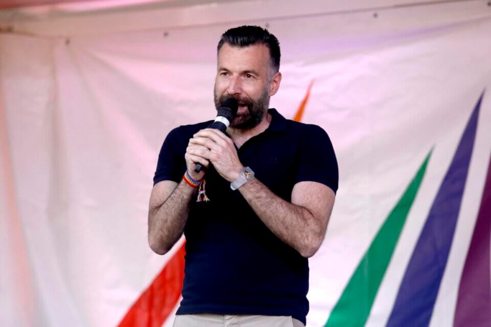 Zan risponde agli insulti di Stati Genderali: "Ognuno ha diritto di critica. Ad aprile riparte il ddl". - GOLF 2021071314370538 03de0ad669bcee3c97b07444da5ab80d 1152x768 1 - Gay.it